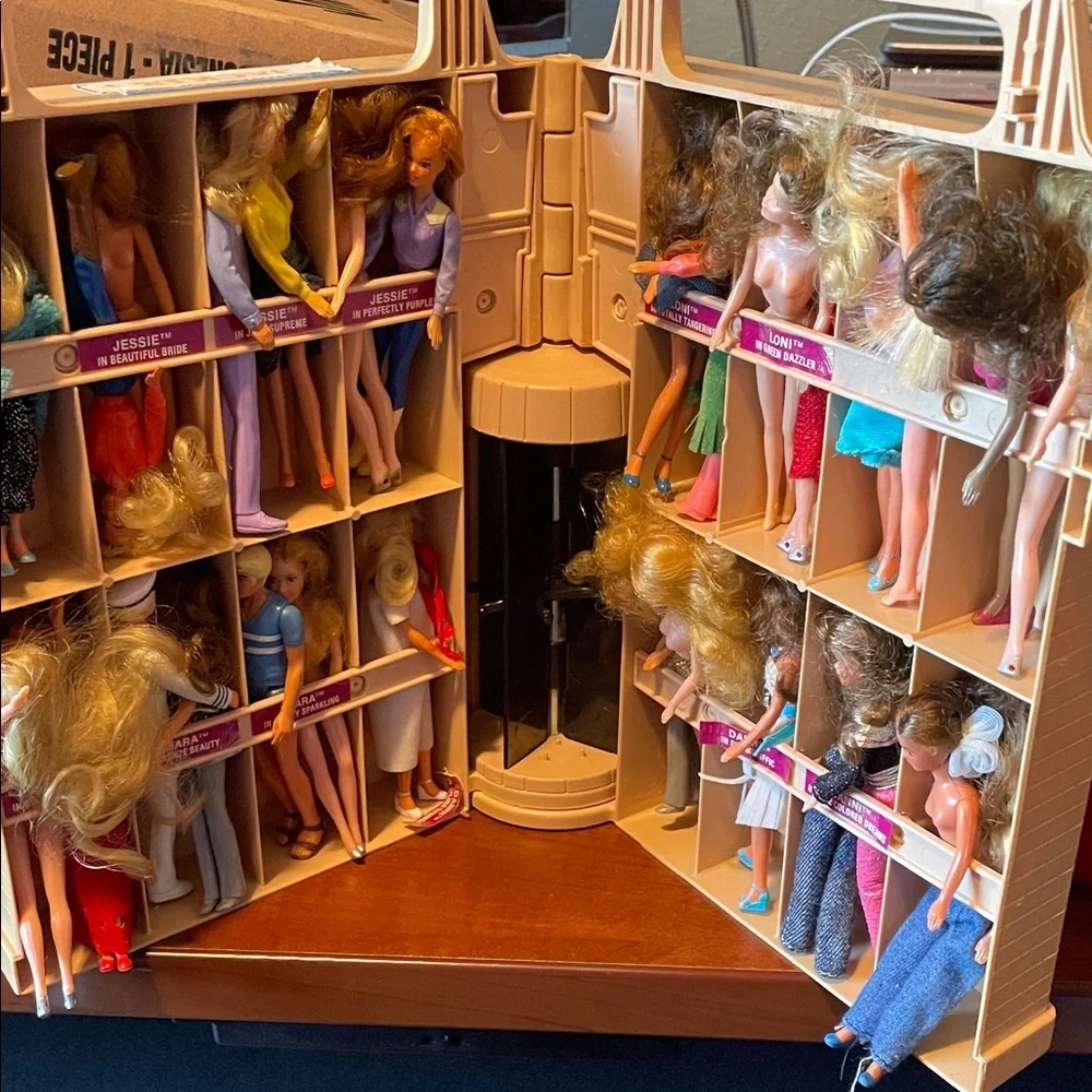 Kenner Glamour Gals Showplace Case Vintage lot mini dolls - Picture 6 of 16